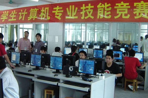广州白云工商高级技工学校计算机网络应用专业介绍