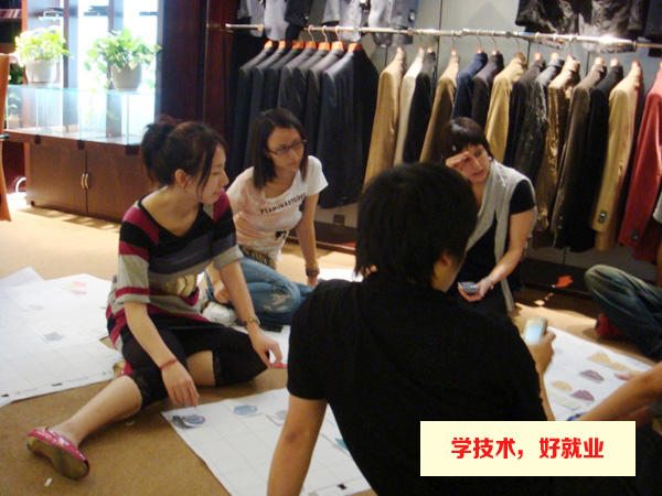 广州白云工商技师学院服装设计专业